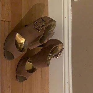 Nine West Nude Pumps
